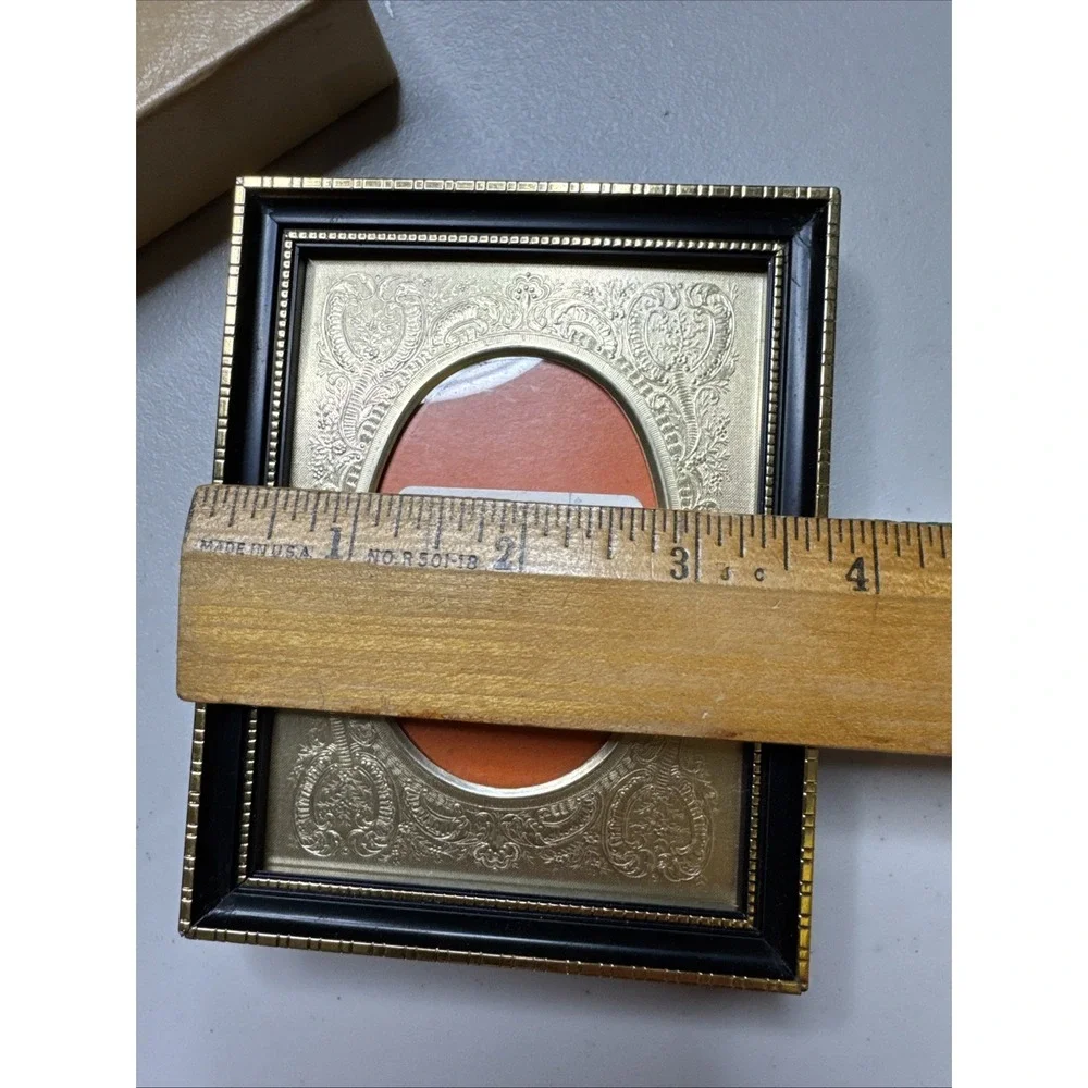 Carr Picture Frame - 3x2 -oval Black & Gold Colors - In Box 484 Ebony